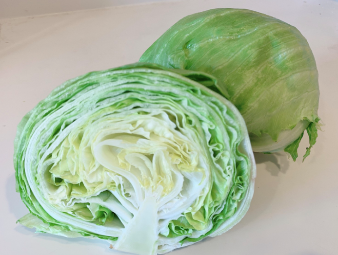 水分豊富な生野菜、レタス