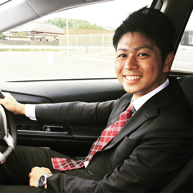 本日ご紹介する社員は営業の大城さん
